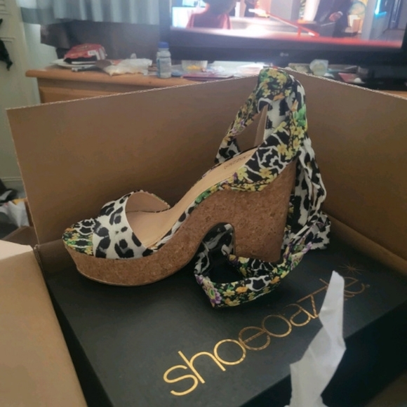 Shoedazzle size 9 - Picture 2 of 2
